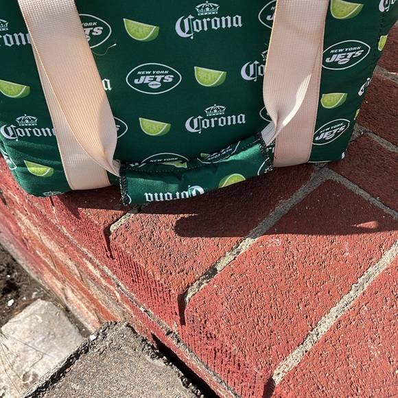 Corona Cooler bag. 💕 - Picture 2 of 6